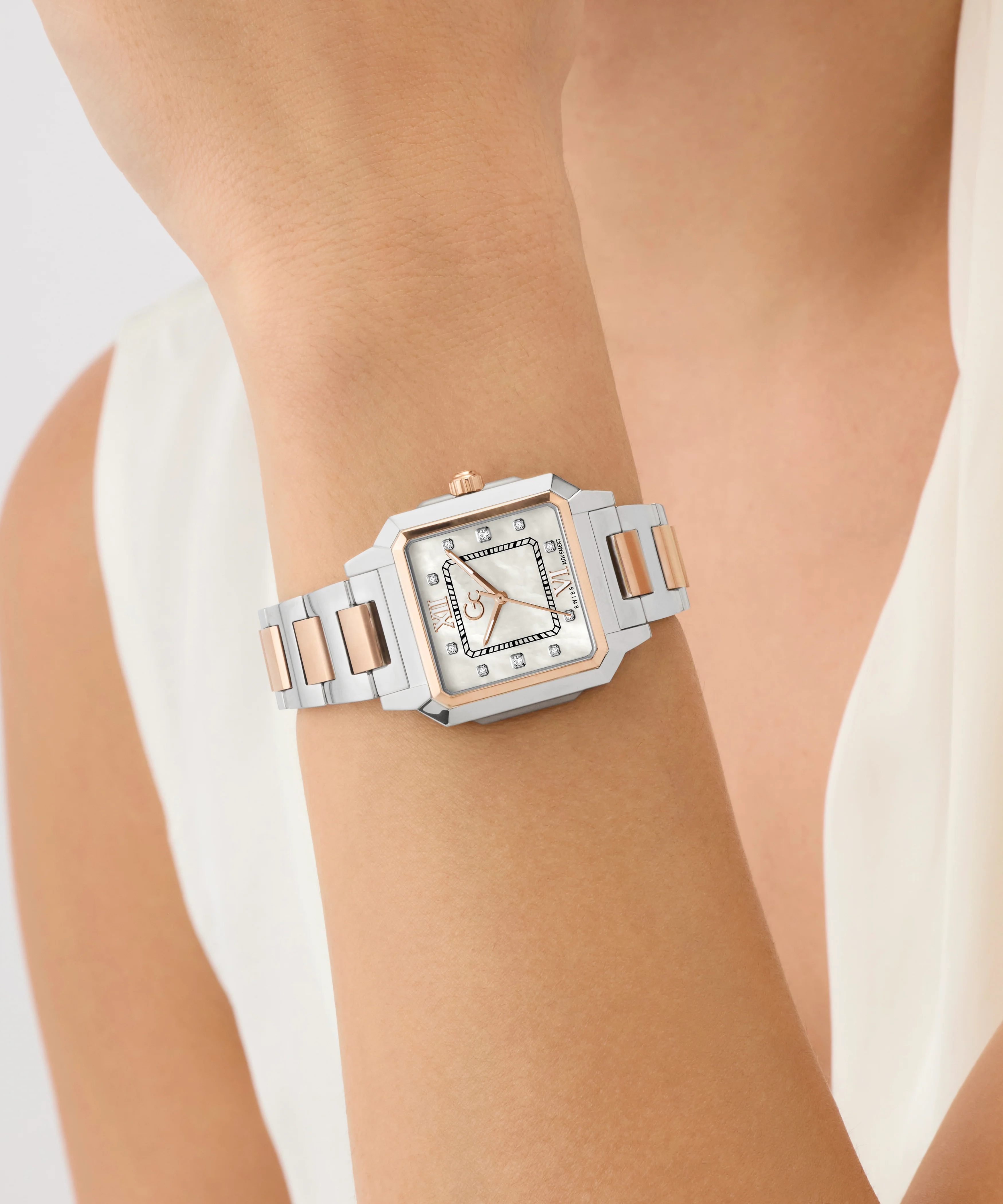 Gc SquareCut Lady Mid Size Metal - Image 5