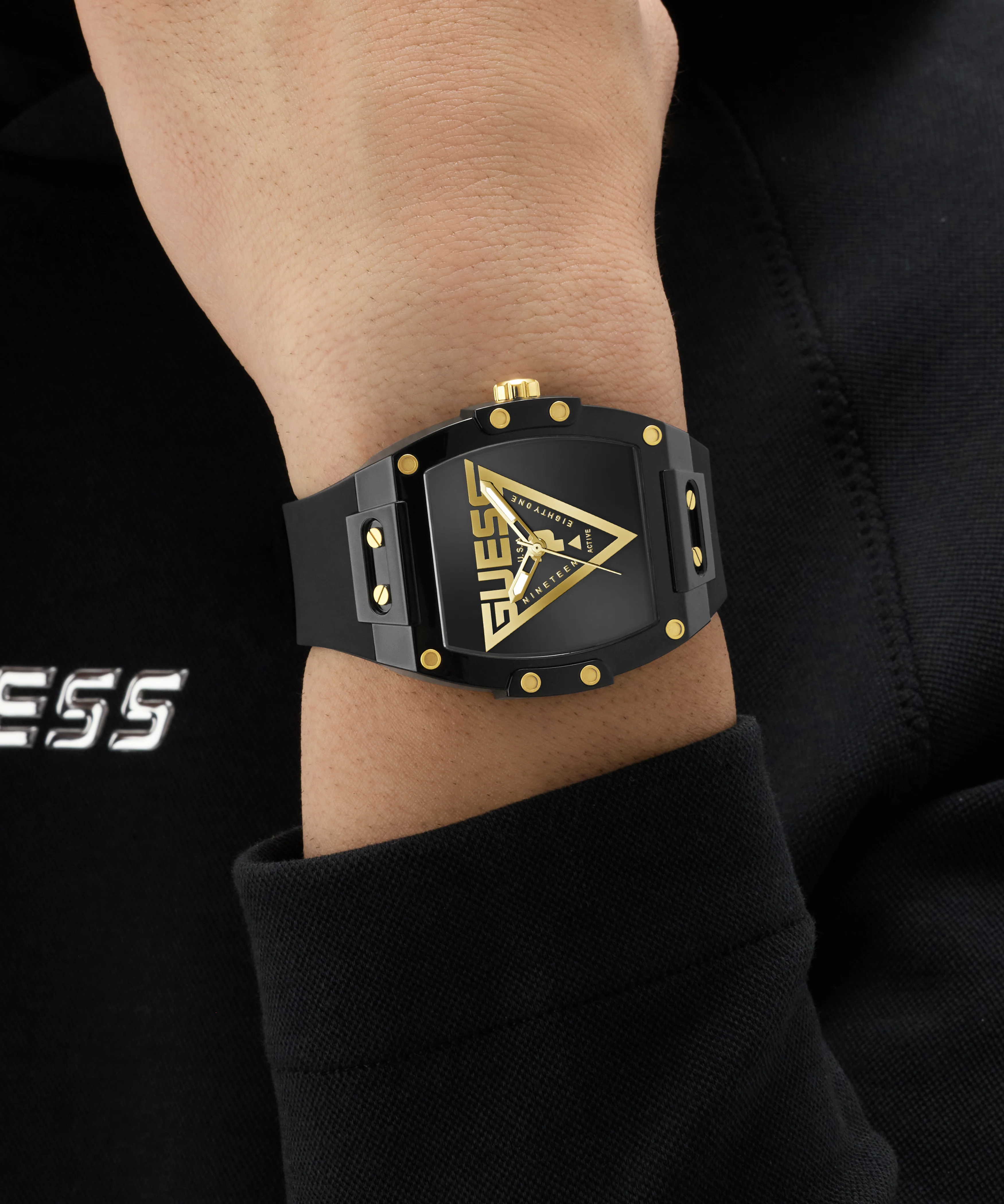GUESS Mens Black Analog Watch - Image 3