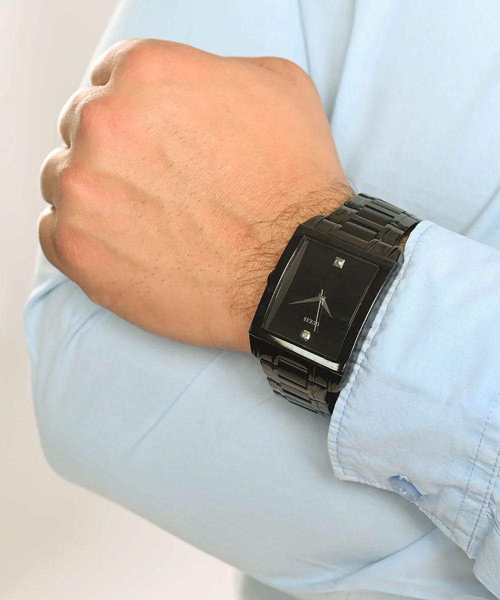 GUESS Mens Black Analog Watch - Image 2