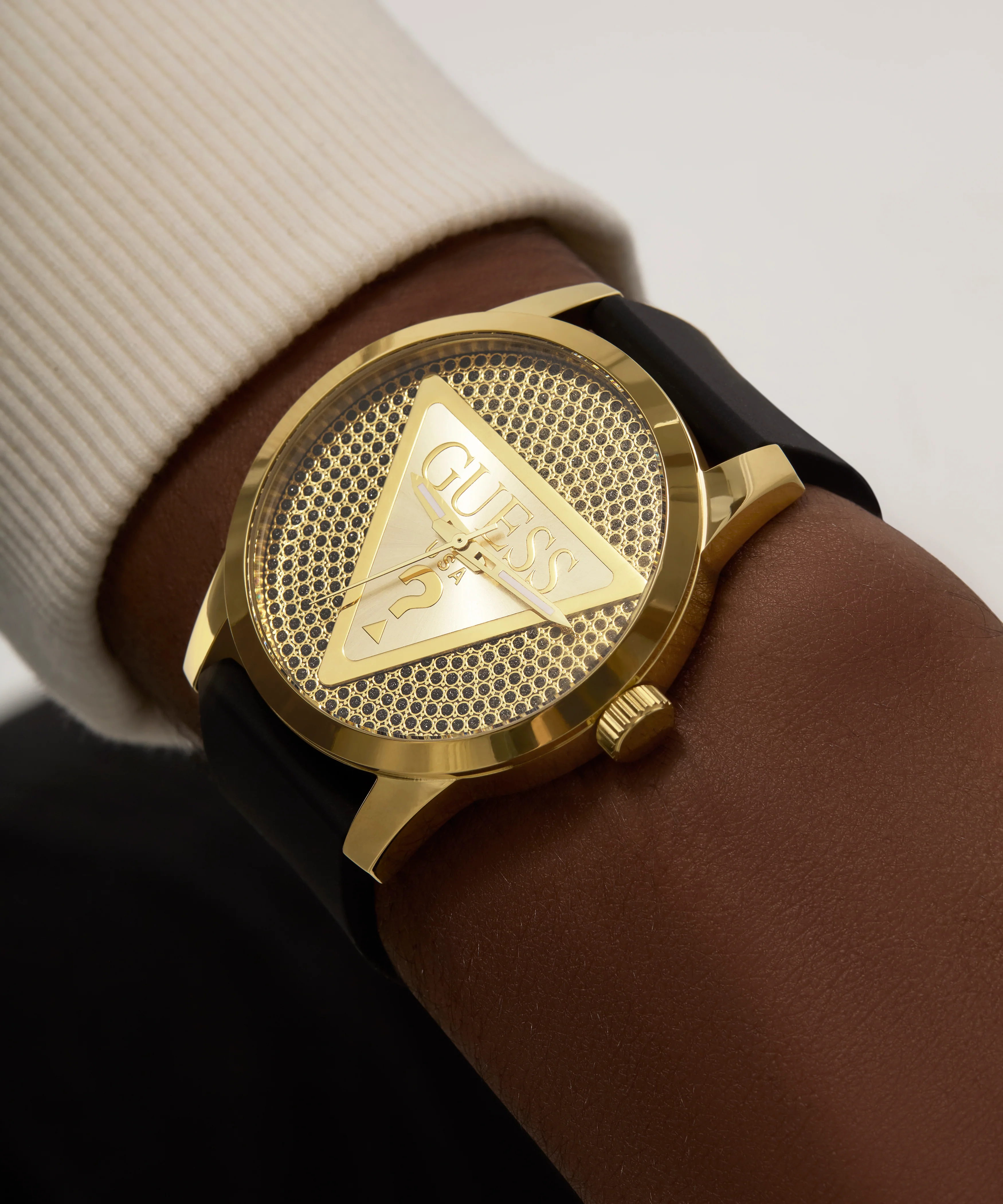 GUESS Mens Black Gold Tone Analog Watch - Image 3