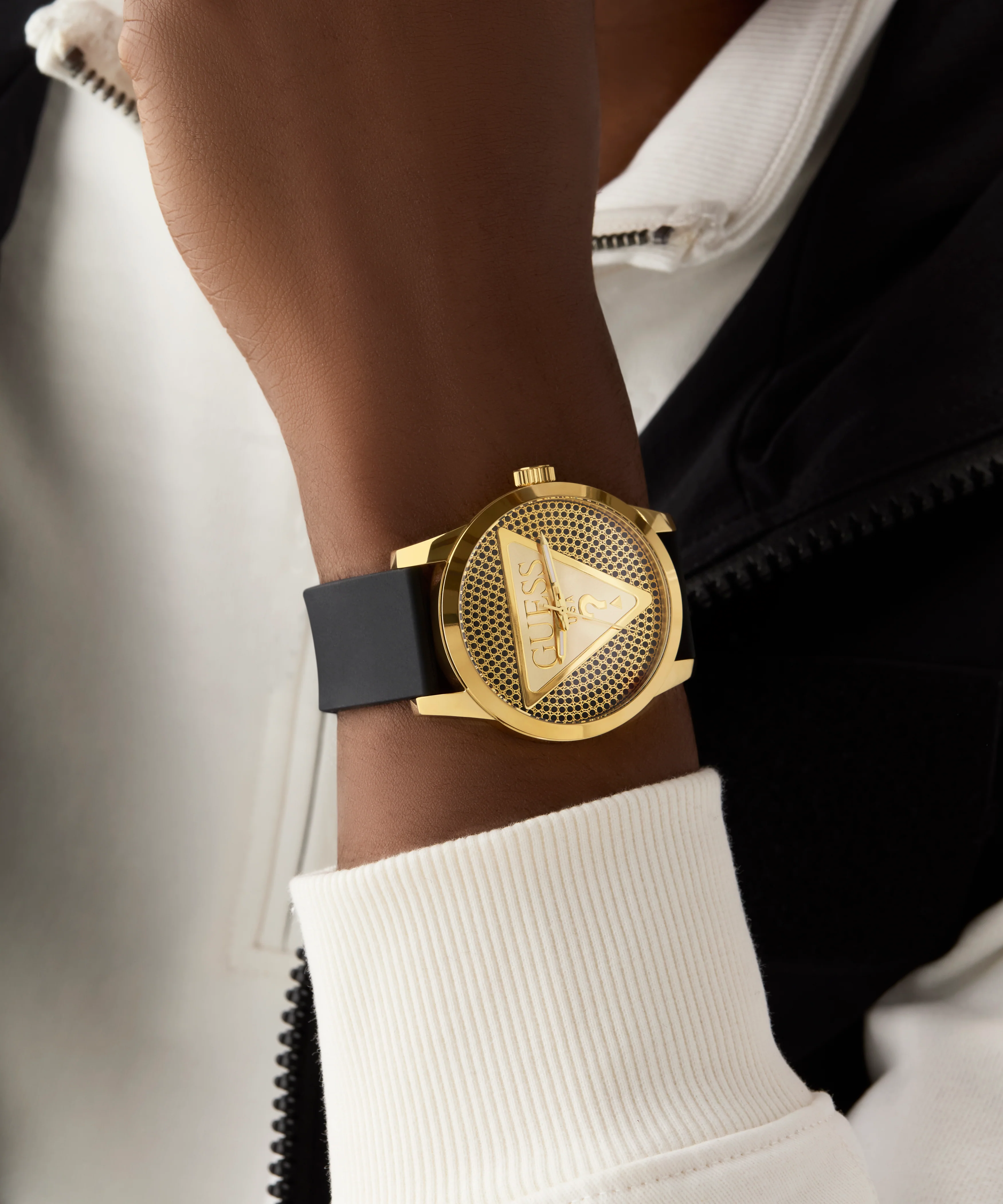 GUESS Mens Black Gold Tone Analog Watch - Image 5