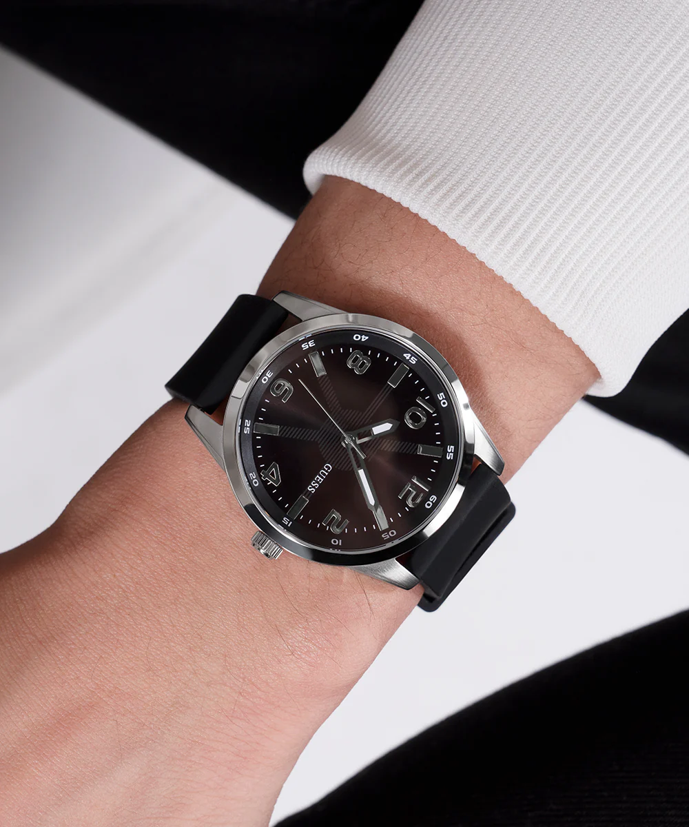 GUESS Mens Black Silver Tone Analog Watch - Image 3