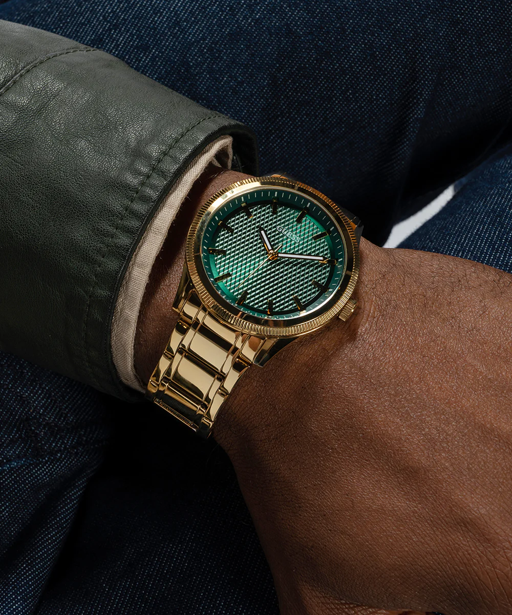 GUESS Mens Gold Tone Analog Watch - Image 3