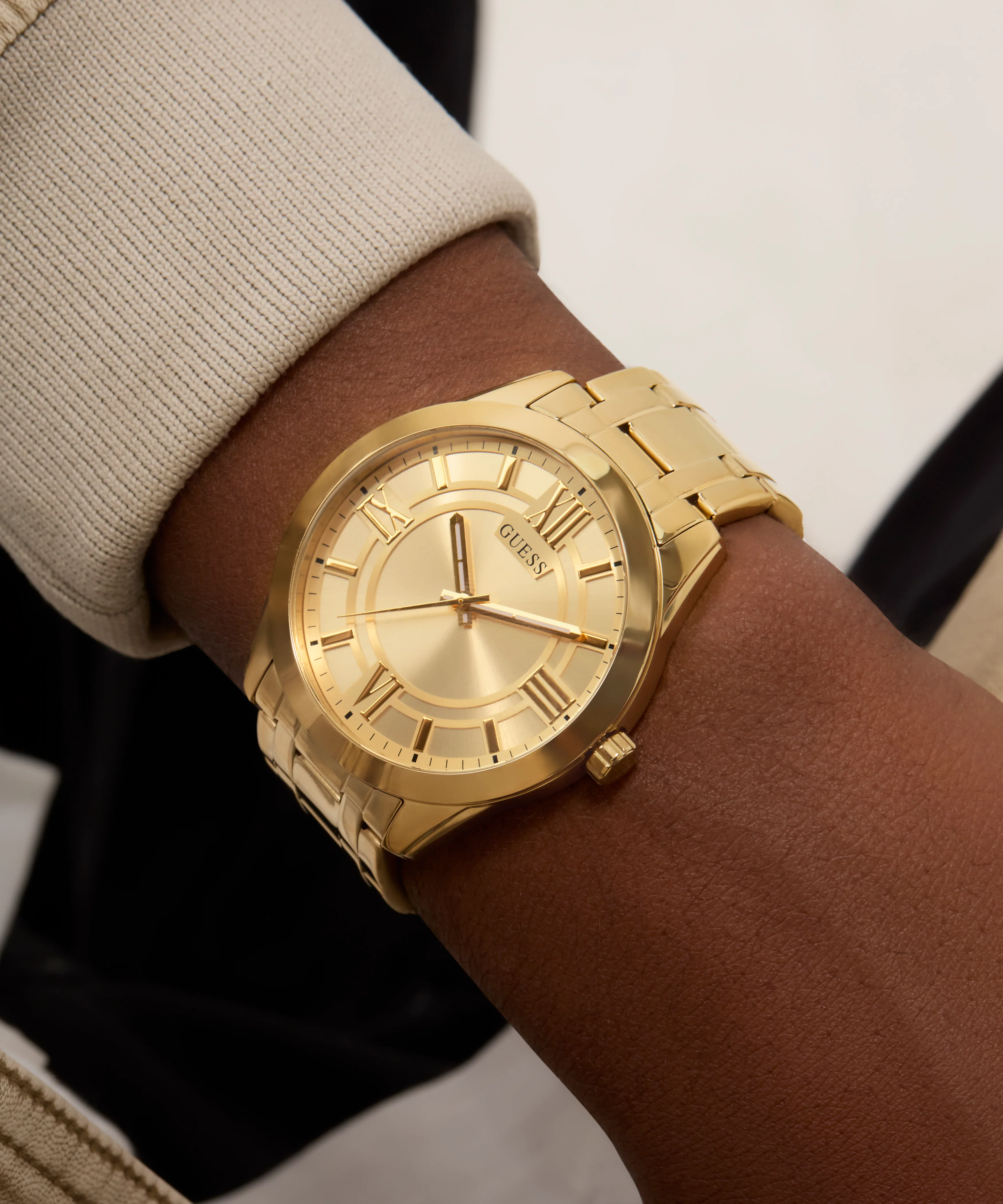 GUESS Mens Gold Tone Analog Watch - Image 5