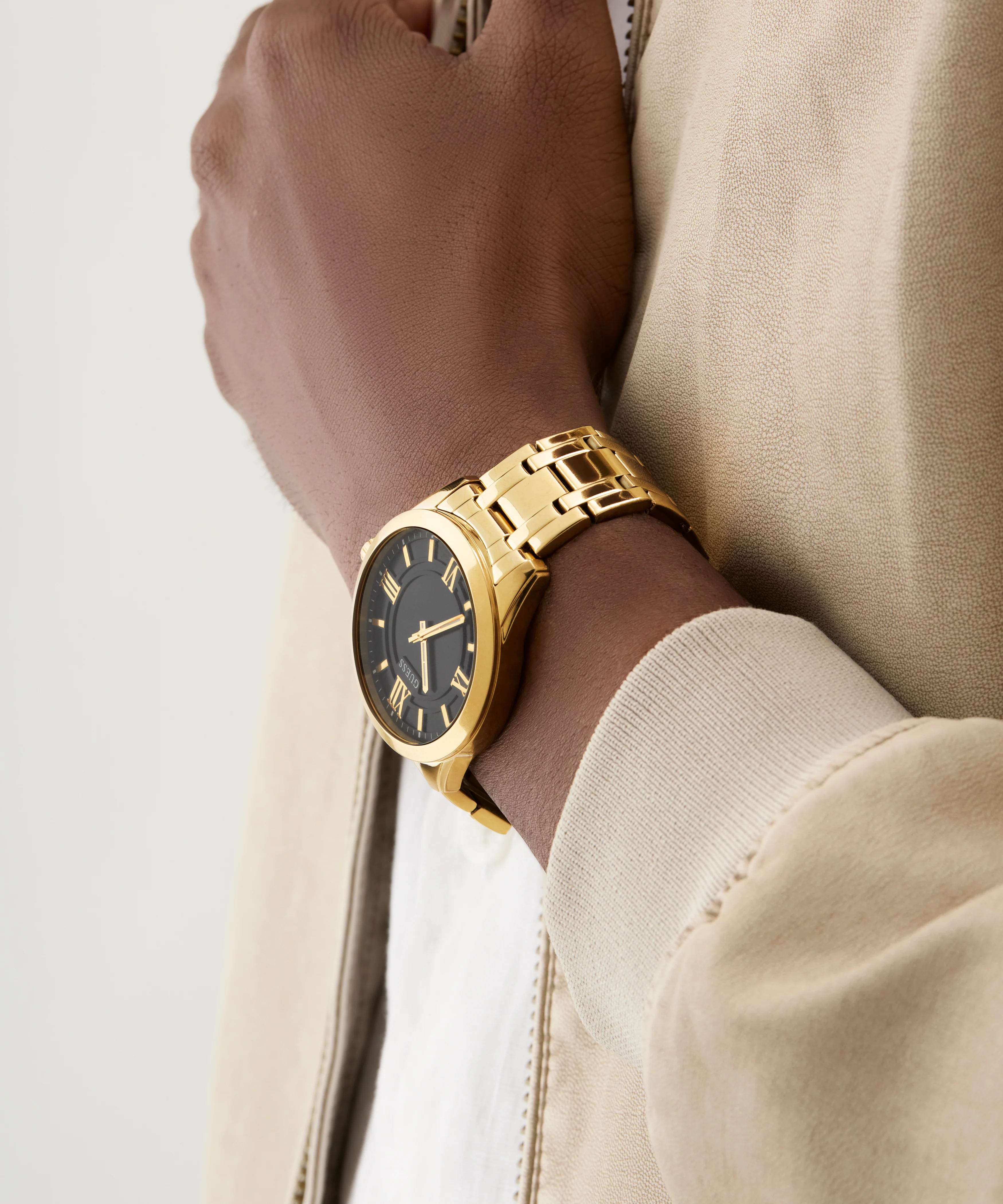 GUESS Mens Gold Tone Analog Watch - Image 5