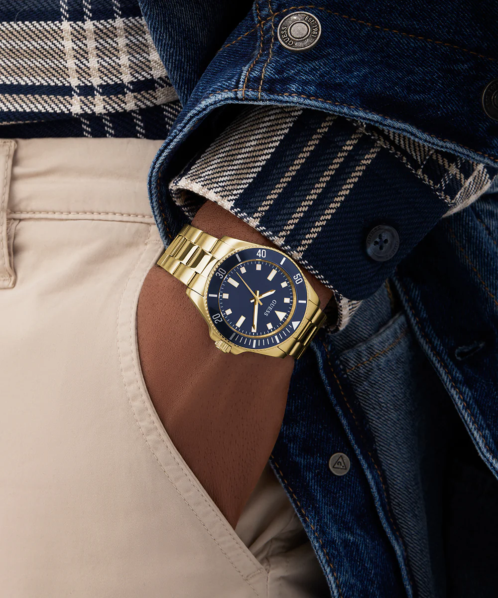 GUESS Mens Gold Tone Analog Watch - Image 5