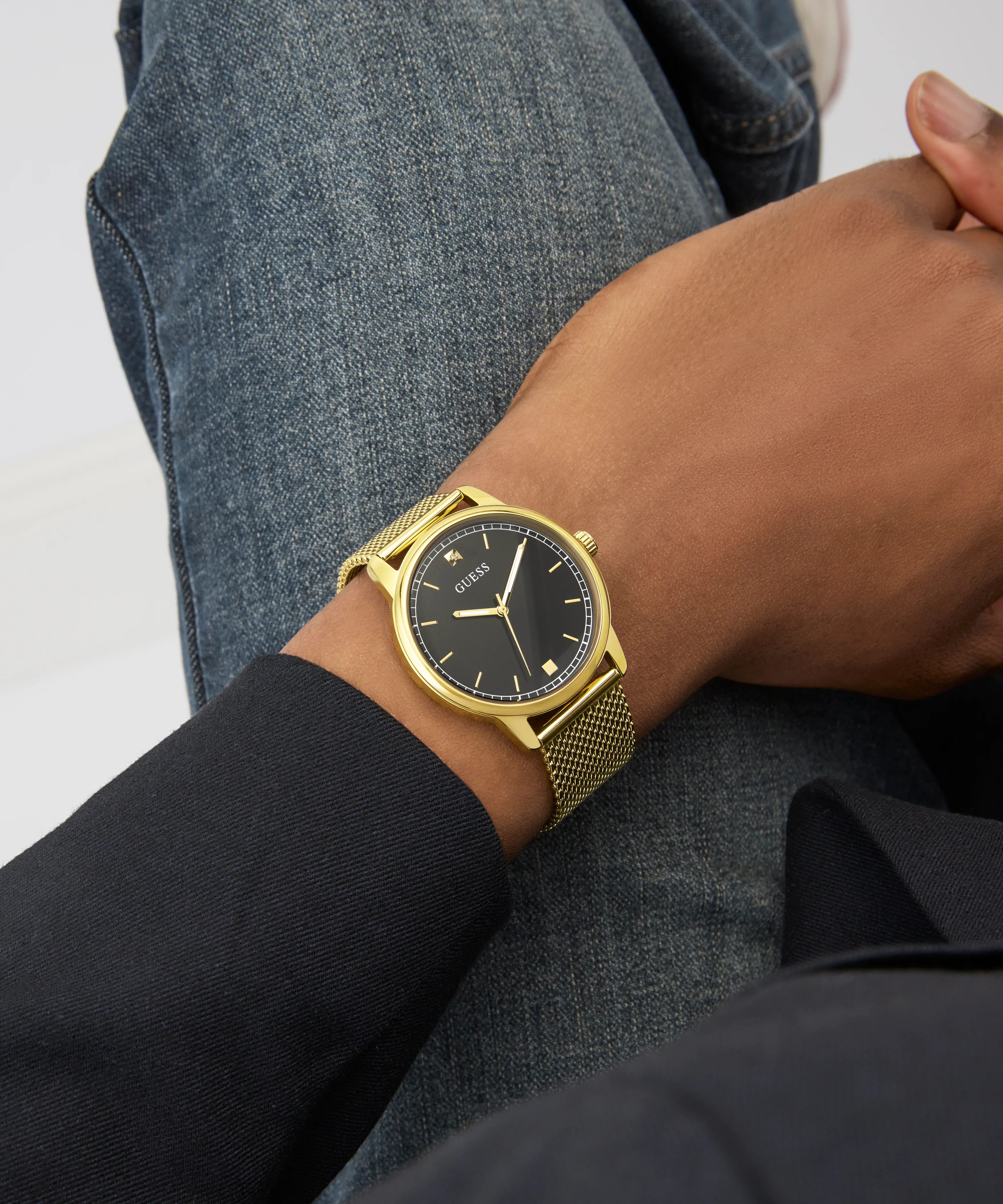 GUESS Mens Gold Tone Analog Watch - Image 6