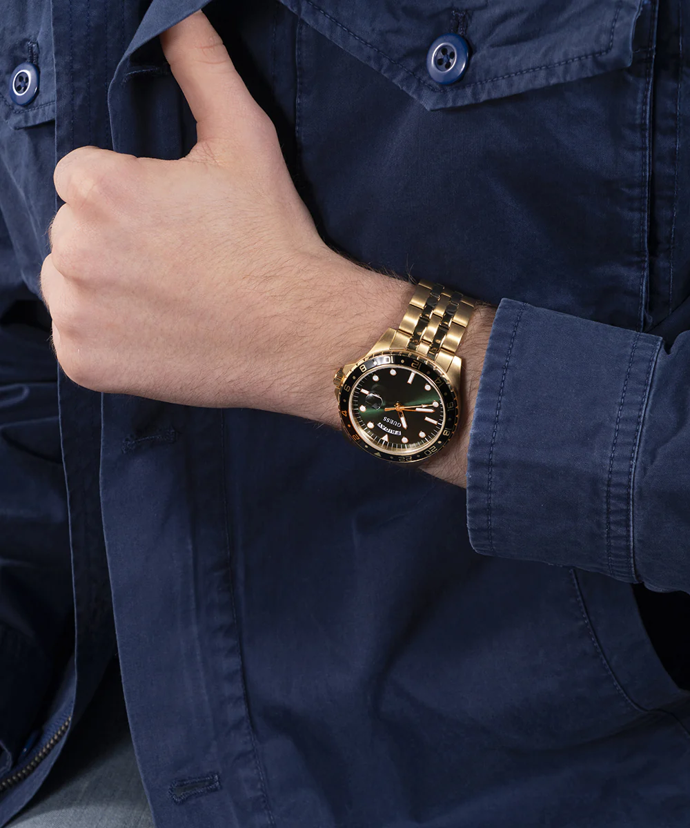 GUESS Mens Gold Tone Day/Date Watch - Image 4