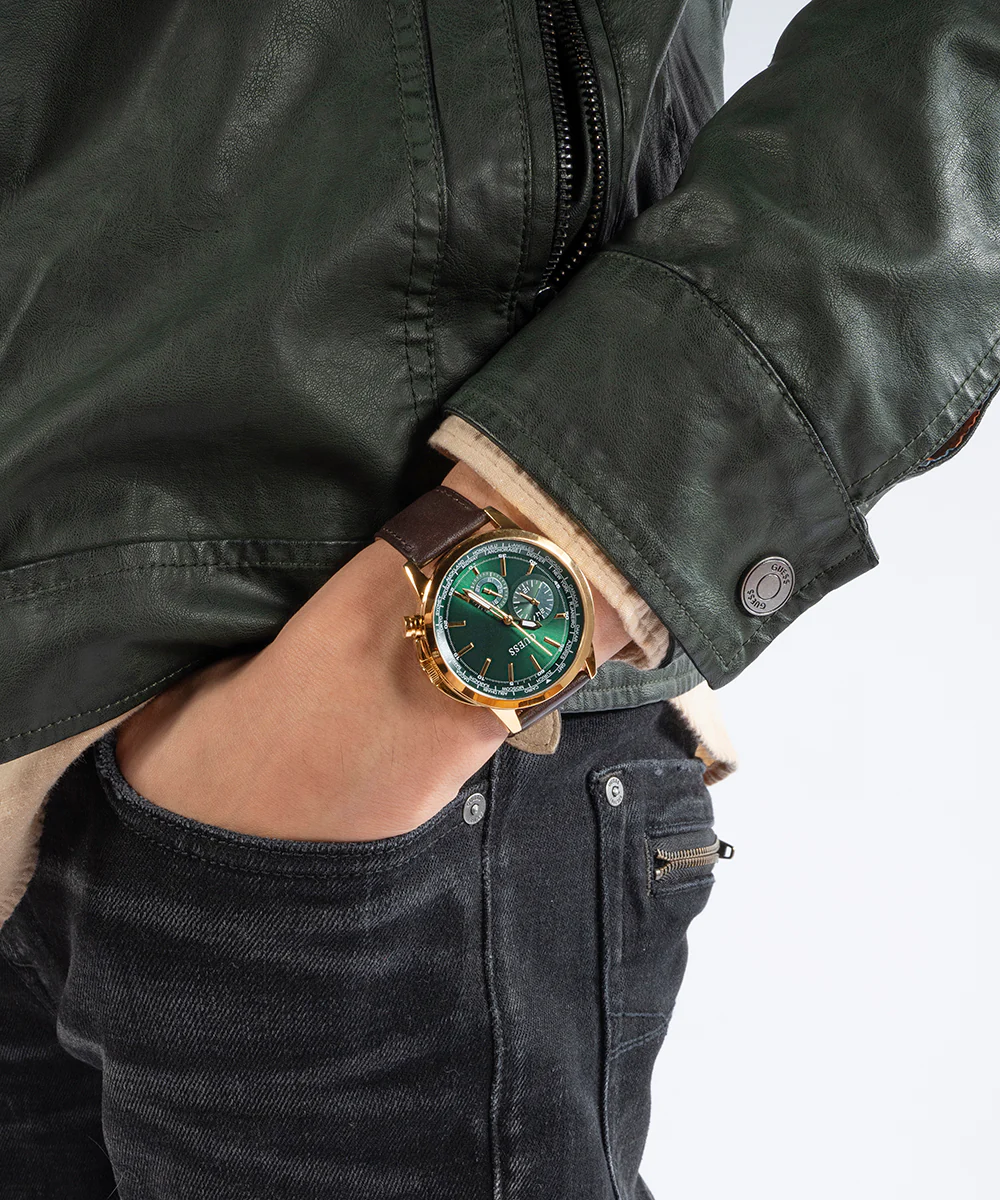 GUESS Mens Gold Tone Multi-function Watch Box Set - Image 6