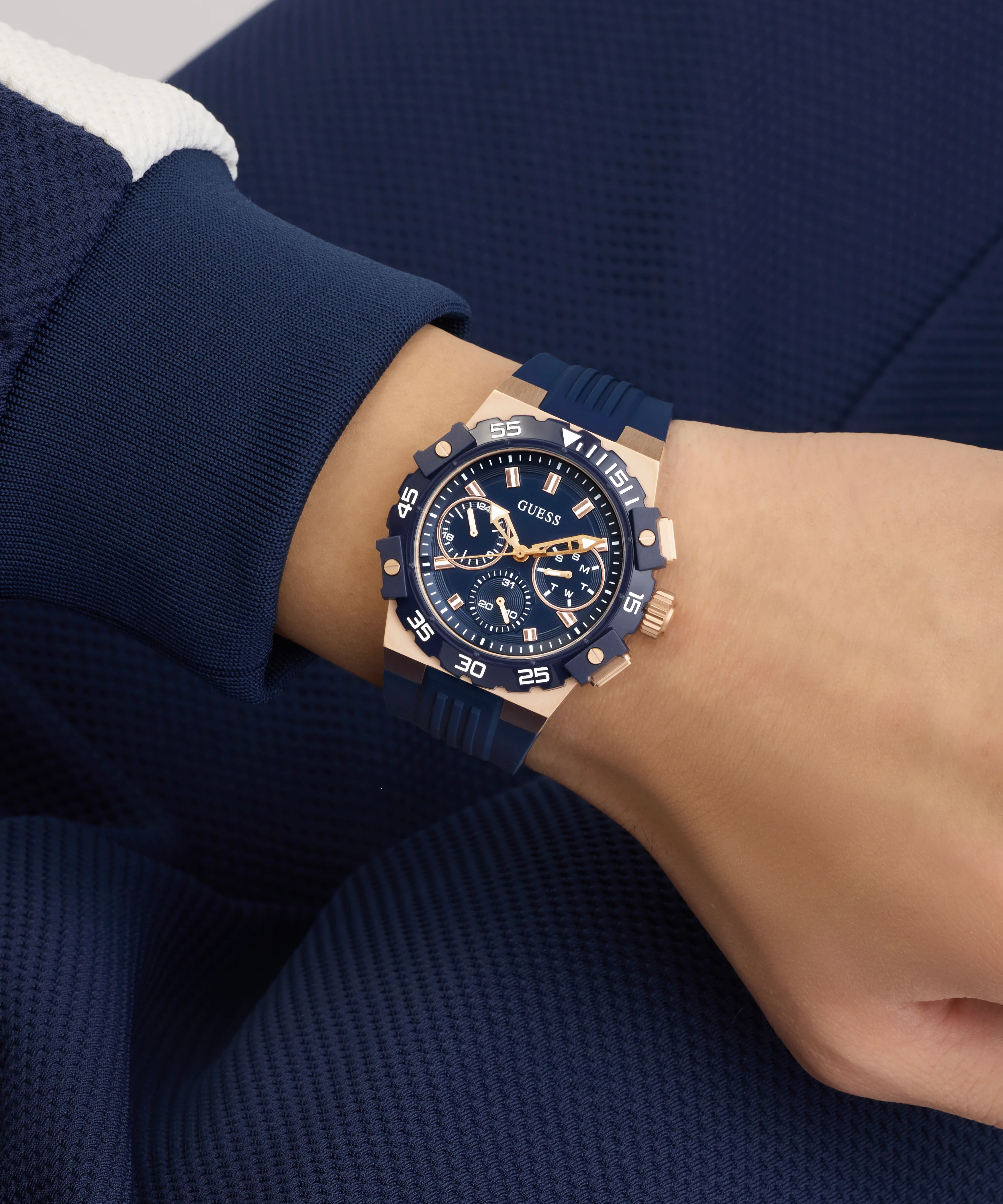 GUESS Mens Midnight Blue Rose Gold Tone Analog Watch - Image 5