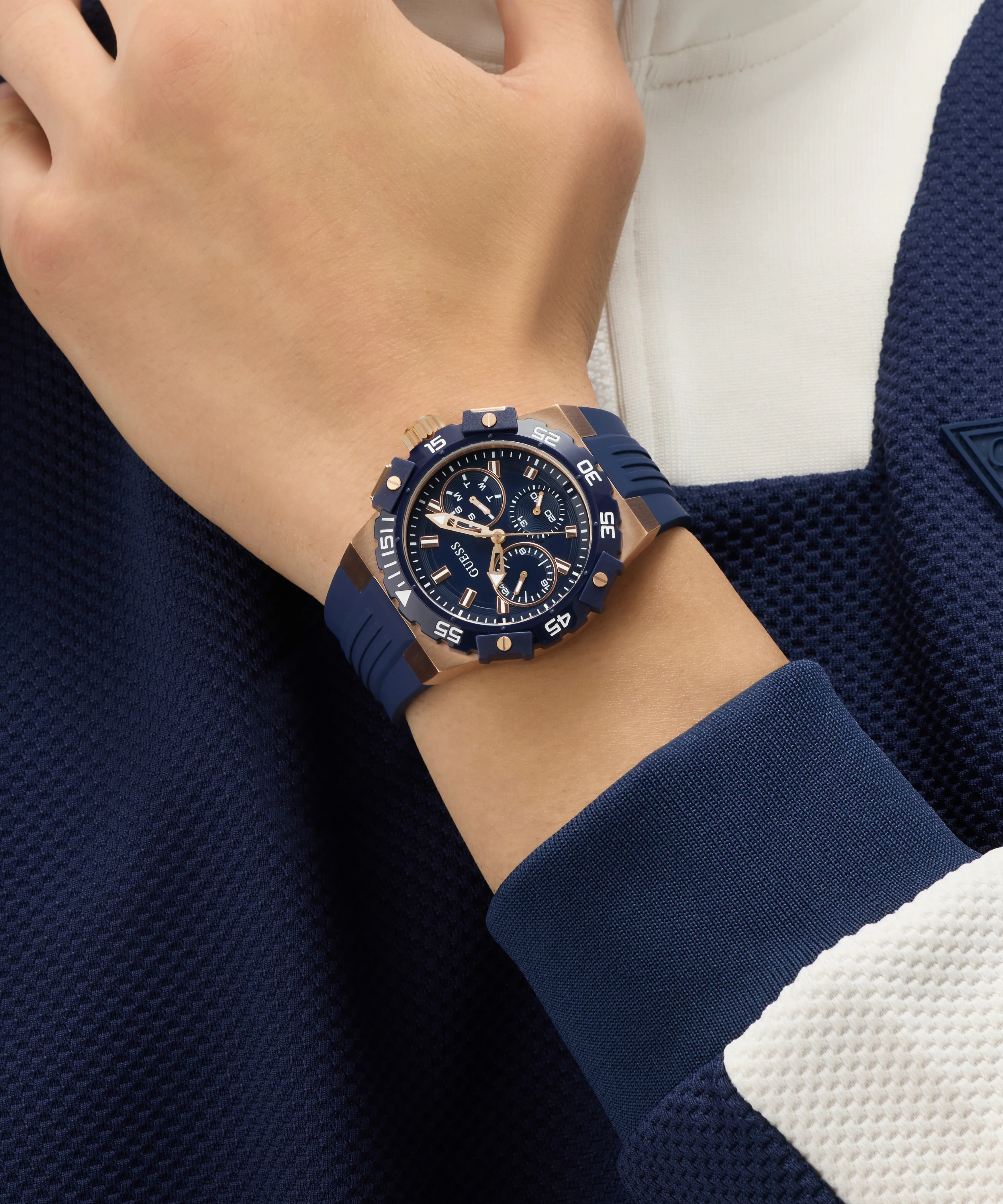 GUESS Mens Midnight Blue Rose Gold Tone Analog Watch - Image 6