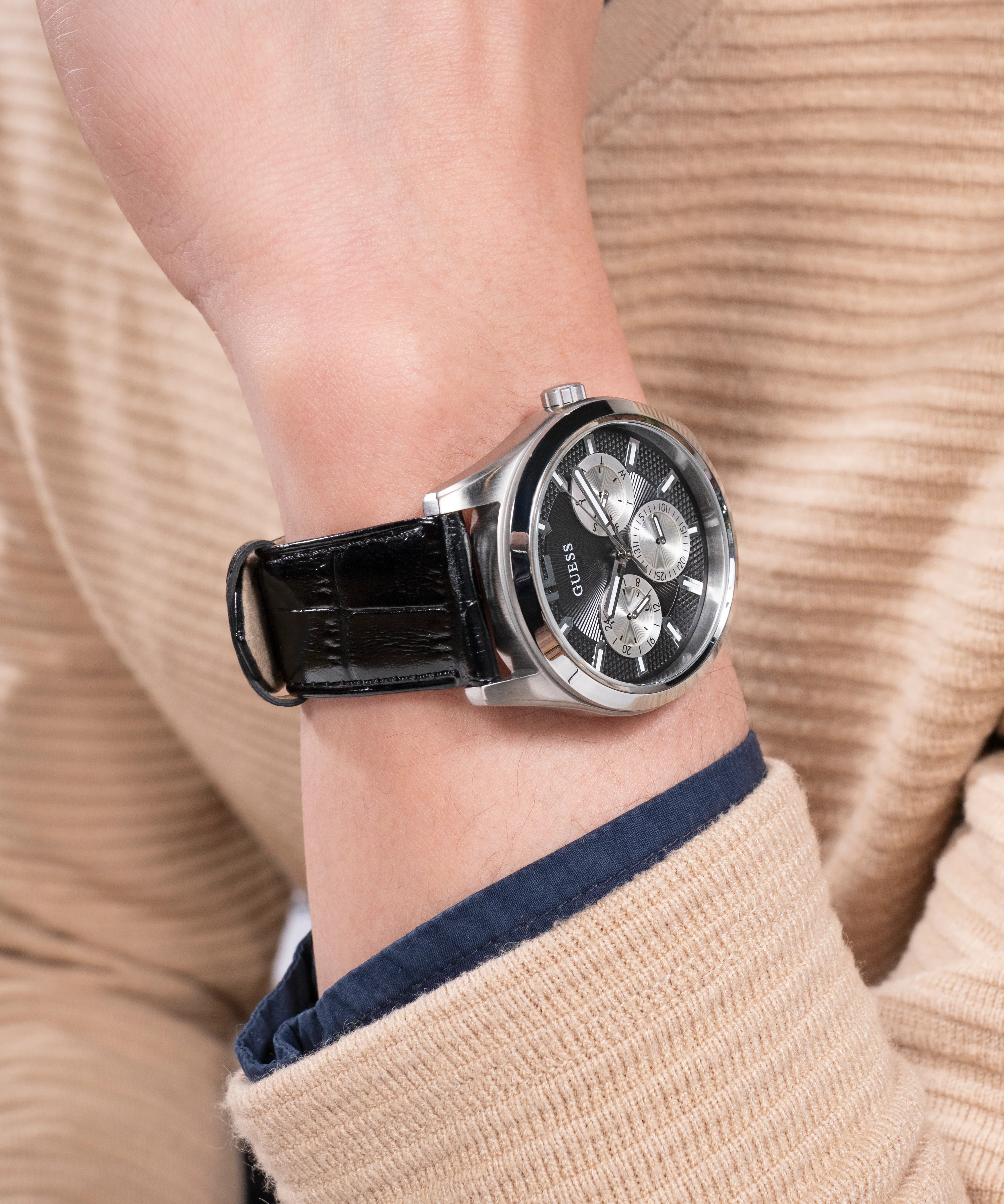 GUESS Mens Silver Tone Multi-function Watch Gift Set - Image 3